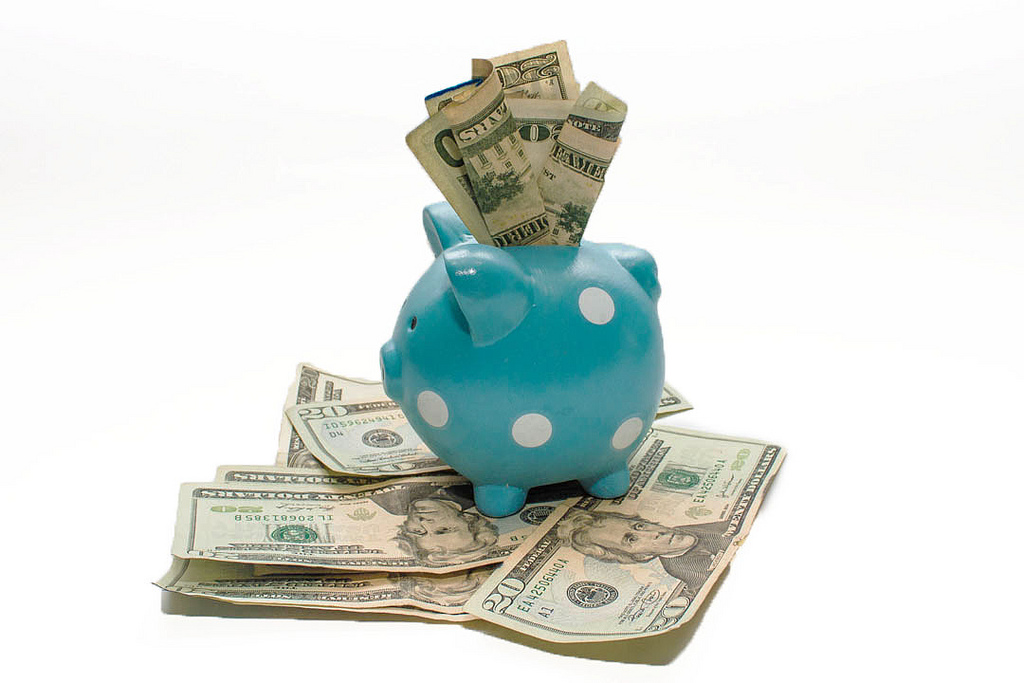 4 Ideas for School Foundations to Raise Money Online Piggy Bank and Money