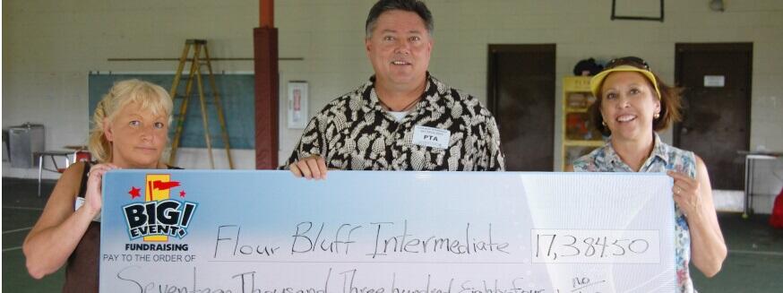 Super Splash is a Fantastic Fundraiser Incentive Flour Bluff Intermediate School fundraising team holding check